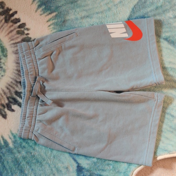 Jordan/Nike boys matching set - Picture 3 of 3